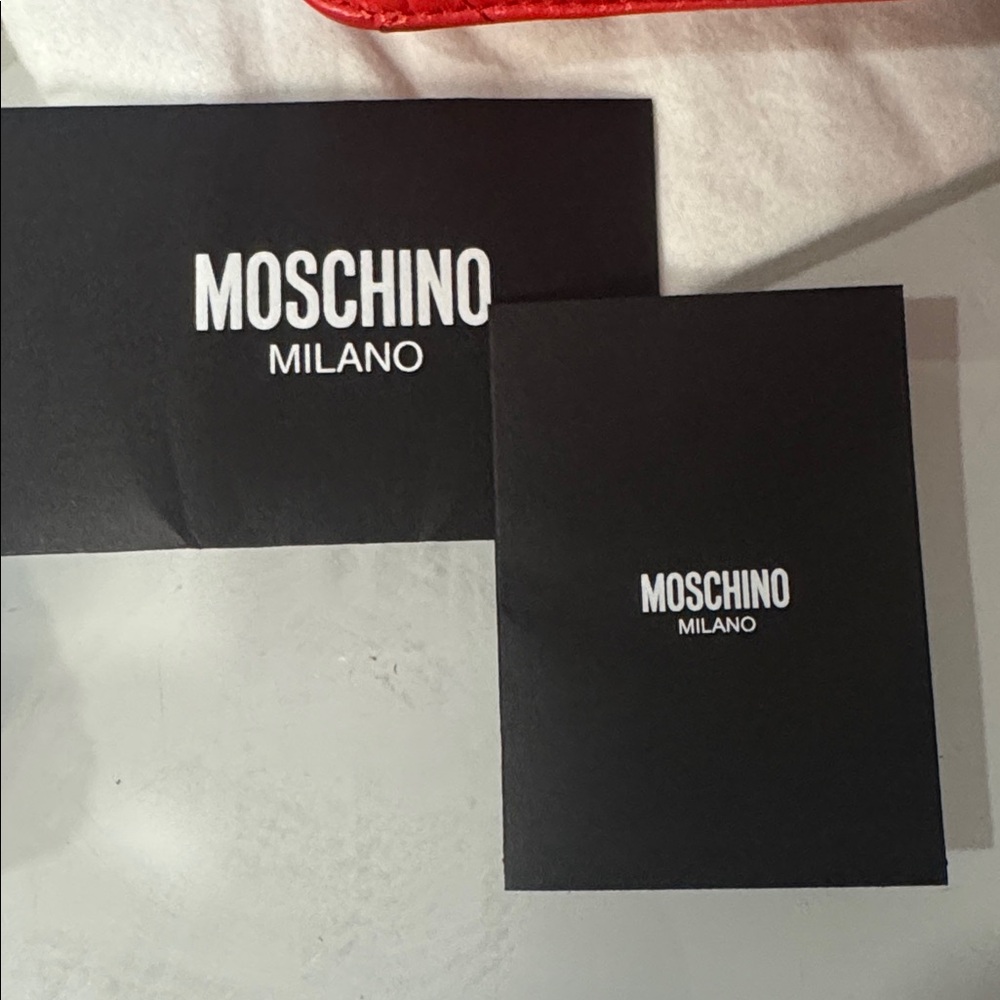 ❤️ Moschino Quilted Red Satchel w Gold Hearts ❤️ with Dust bag - Picture 9 of 11